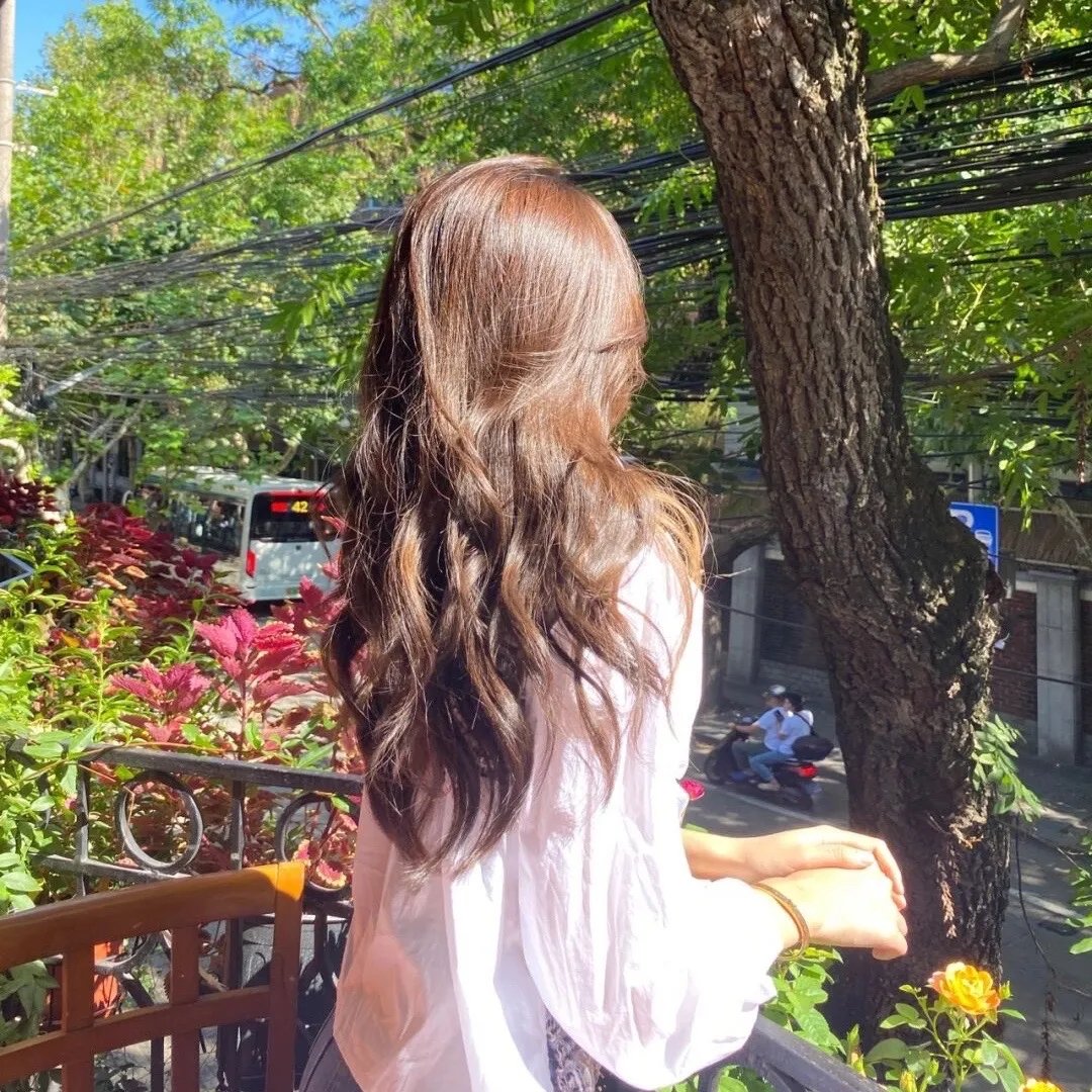 千钧。一发海报